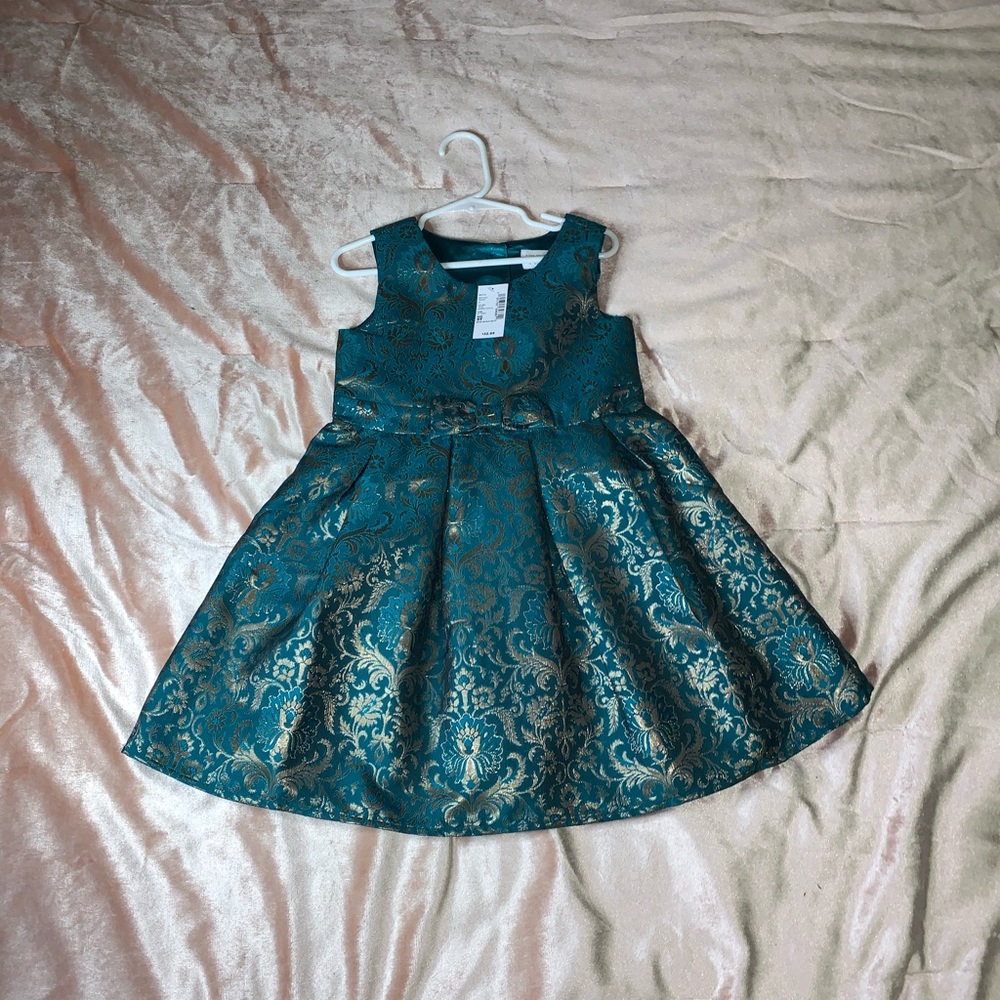 Toddler’s Formal Dress Size 5T Green and Gold